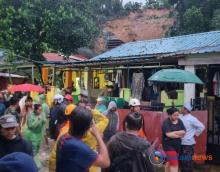 Longsor di Tiban Koperasi Batam Timbun Tiga Rumah, Empat Orang Jadi Korban