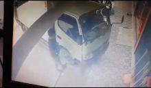 Pekerja Toko di Piayu Batam Jadi Korban Pencurian saat Tertidur di Mobil Box, Pelaku Terekam Jelas di CCTV