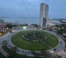 Cuaca Kota Batam Minggu 19 Januari 2025, Hujan Petir Masih Terjadi Jelang Siang