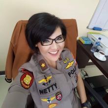Istri Mantan Kapolres Lingga Viral Setelah Komentari Aksi Sekretaris Kabinet Mayor Teddy Indra Wijaya