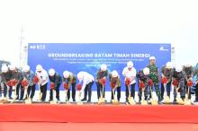 Wamen Investasi Groundbreaking Pabrik Hilirisasi Timah di Batam