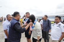 Sambut Imlek, 210 Penumpang Nikmati Kapal Gratis di Lingga