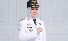 Cen Sui Lan, dari Pengusaha, Legislator, Hingga Bupati Natuna
