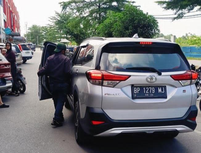 Mahasiswi di Batam Dipaksa dan Diancam Polisi 