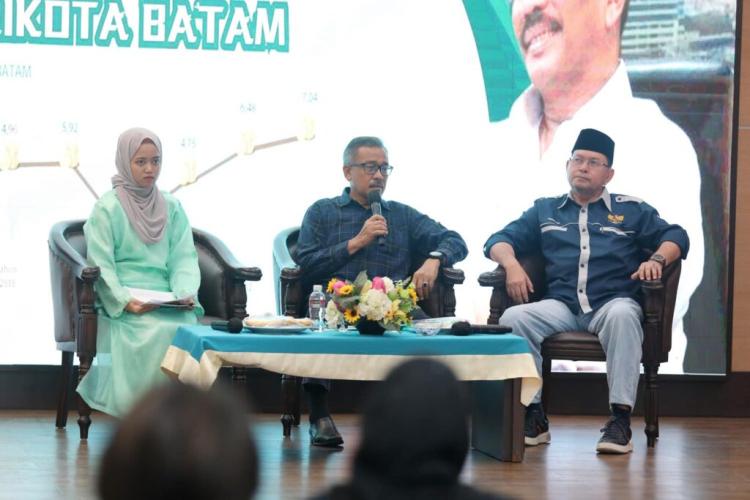 Diskusi Publik 2025: Mahasiswa Bahas Satu Dekade Transformasi Kota Batam