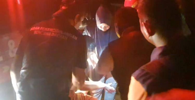 Kondisi Terkini Petugas Damkar Karimun yang Alami Luka Bakar Akibat Ledakan Saat Pemadaman Api