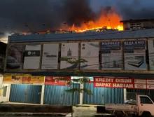 Lansia 71 Tahun Tewas dalam Kebakaran Toko Furniture di Bengkong, Sempat Telepon Anaknya