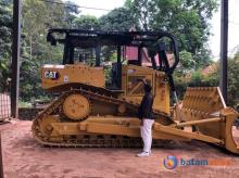 Atasi Penumpukan Sampah, TPA Telaga Punggur Batam Dapat Tambahan Buldozer Baru