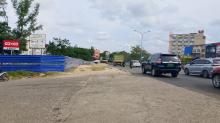 Warga Komplek Ruko Tanah Mas Keluhkan Jalan Sempit dan Debu yang Mengganggu