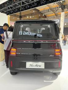 Wuling Pamer Mobil Listrik dengan Biaya Bahan Bakar Rp85.000 untuk 460 Kilometer di IIMS 2025