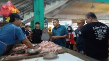 Wabup Rocky Sidak Pasar Karimun: Pantau Harga dan Stok Bahan Pokok Jelang Ramadan 2025