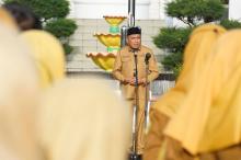 Wabup Karimun Rocky Marciano Bawole Tekankan Peningkatan Etos Kerja dalam Apel Perdana