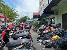 Tumpukan Sampah di Pelabuhan Domestik Karimun Ganggu Kenyamanan Pengunjung