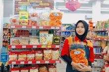 Alfamart Dukung UMKM Batam, Beri Ruang Produk Lokal di Gerai dan Program Pendampingan