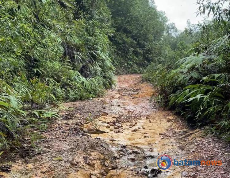 Kades Rantau Panjang Minta Pemkab Lingga Perjuangkan Peningkatan Status Jalan Darat Menuju Daik