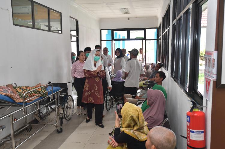 Bupati Cen Sui Lan Temukan Sejumlah Masalah di RSUD Natuna, Langsung Koordinasi Kemenkes