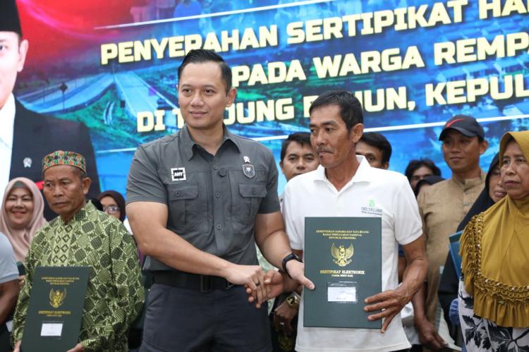 Ungkapan Terima Kasih Warga Terdampak Pengembangan Rempang Eco-City atas Penerbitan SHM