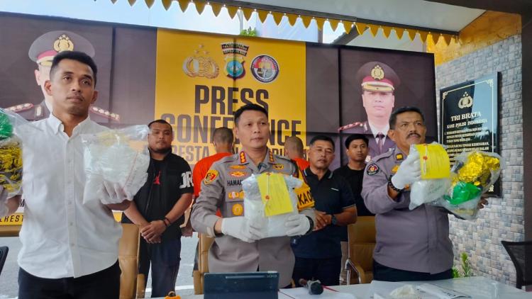 Dikendalikan Boboho Dua Kurir Narkoba Internasional Ditangkap di Tanjungpinang dan Jambi, 10 Kg Sabu Disita