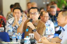 Wahyu Wahyudin Ingatkan Perusahaan Bayarkan THR Pekerja Tepat Waktu