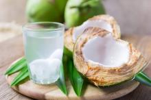 Air Kelapa Muda, Minuman Sehat dan Menyegarkan untuk Berbuka Puasa