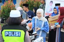 Istri Bupati Bintan Berbagi Kebahagiaan di Panti Asuhan Nurul Islam Al Bintani