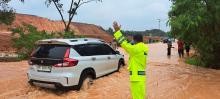 Banjir Parah di Sejumlah Ruas Jalan Batam, Lalu Lintas Kacau pada 20 Ramadhan
