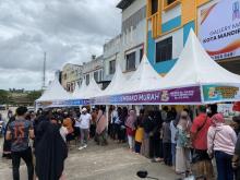 Renggali Grup Gelar Bazar Sembako Murah di Batam, Dukung Masyarakat & Perkenalkan Cluster Orange