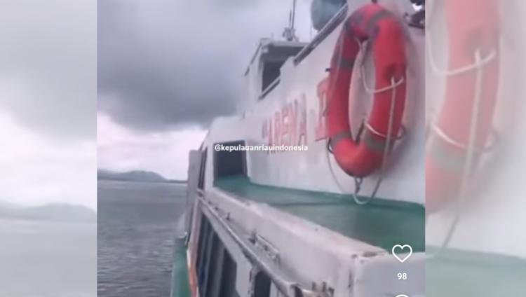 MV Arena II Kandas di Perairan Pulau Mensanak Lingga, Seluruh Penumpang Berhasil Dievakuasi