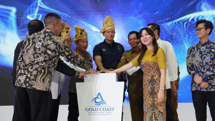 Bersama Para Menteri, Kepala dan Wakil Kepala BP Batam Resmikan Gold Coast International Ferry Terminal di Bengkong