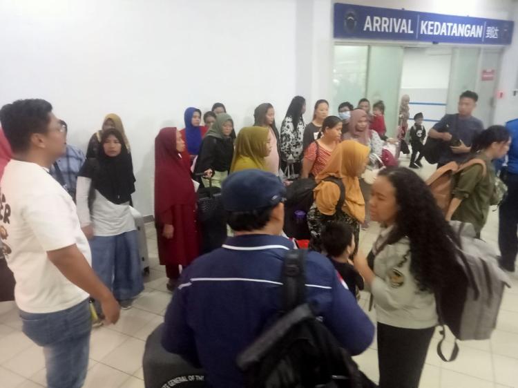 110 TKI Dideportasi dari Malaysia, Masuk Ilegal tanpa Paspor
