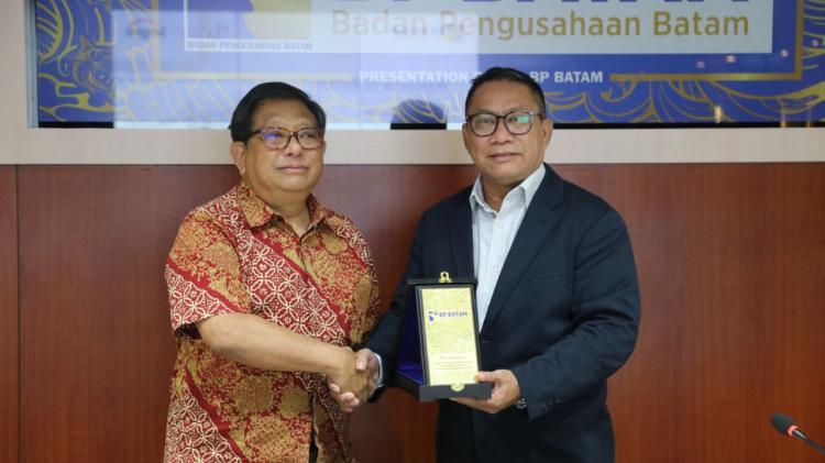 Deputi Bidang Investasi dan Pengusahaan BP Batam Terima Audiensi Singtel Group dan NeutraDC Nxera Batam