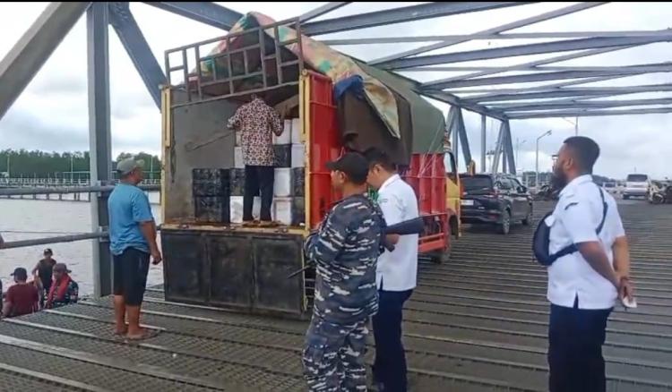 Kapal Pembawa 72 Box Benih Lobster Diamankan TNI AL, Rugikan Negara Rp54 Miliar 