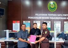 Dua Pejabat DLH Karimun Resmi Diseret ke Pengadilan Tipikor Tanjungpinang dalam Kasus Dugaan Korupsi BBM dan Pemeliharaan