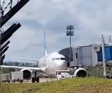 Insiden Garuda Indonesia: Ban Pesawat Pecah di Bandara Raja Haji Fisabilillah, Penerbangan Ditunda