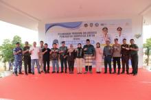 George Santos dan PT BAI Luncurkan Program MBG Perdana di Sekolah Kawasan KEK Galang Batang