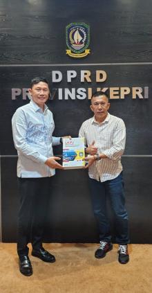 DPRD Bentuk Panitia Khusus untuk Evaluasi Kinerja Gubernur Kepri Ansar Ahmad 
