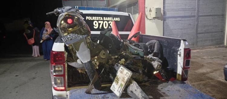 Sopir Truk Jalani Tes Urine Usai Tabrak Motor, 1 Tewas & 3 Patah Tulang di Batam