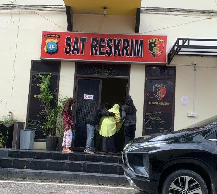Mahasiswa & Kekasih Jadi Korban Begal di Batam, Polisi Buru 2 Pelaku Bersenjata Tajam 