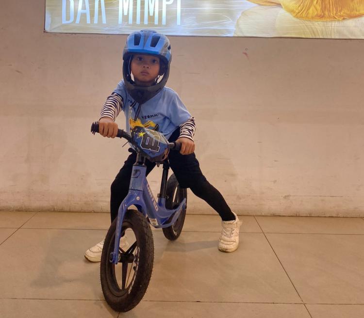 Yusuf Ibnu Sina Kasman, Bocah 4 Tahun asal Batam Siap Harumkan Nama Indonesia di Ajang PUSBike Asia Pro 2025