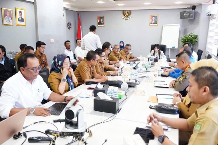 Tertibkan Tata Kota, Pemkot dan BP Batam Fokus Bersihkan Reklame Tak Berizin