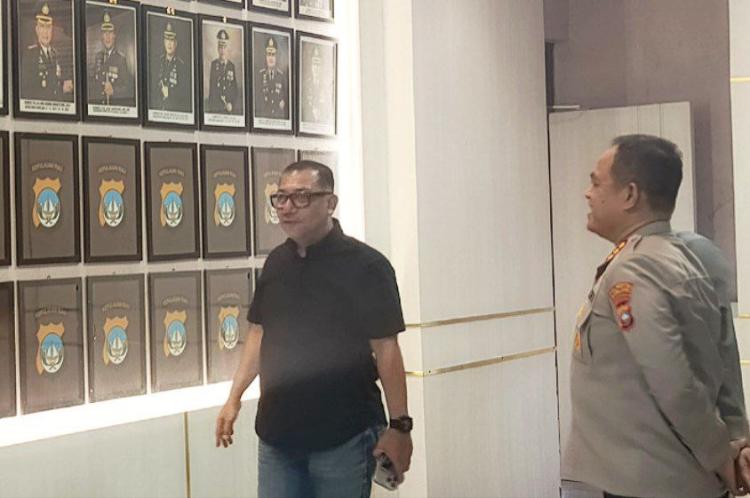 Mantan Kapolda Kepri Diperiksa Penyidik Polresta Barelang Terkait Pencemaran Nama Baik