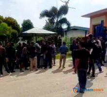 Puluhan Warga Geruduk PT Union Batuampar, Diduga Terkait Masalah Hutang Piutang