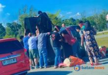 Truk Molen Cari Korban Lagi, Tabrak Mobil Berisi Dua Balita hingga Terbalik di Batam