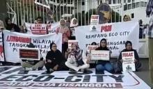 Warga Rempang Serahkan Surat Keberatan ke BP Batam, Tolak Perusakan Kebun
