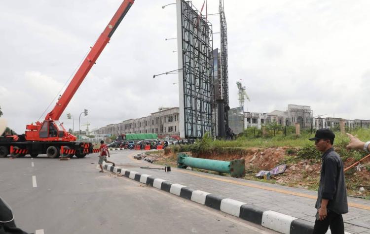 681 Reklame Ilegal di Batam Diberantas, Ini Langkah Pemko