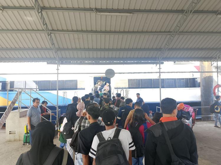 Ribuan Warga Batam Mudik Lewat Telaga Punggur Jelang Idul Adha 2025 