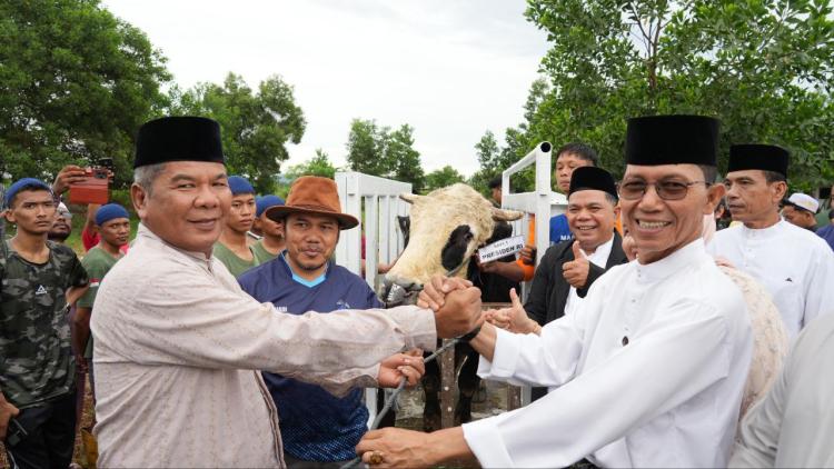 Semangat Berkurban dan Berbagi Warnai Peringatan Idul Adha 1446 H di Kota Batam