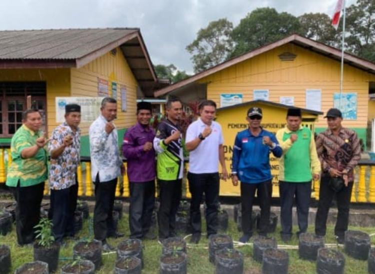 Tanamkan Cinta Lingkungan Sejak Dini, Dinas Pendidikan Lingga Luncurkan Program GERTAS di SDN 006 Merawang