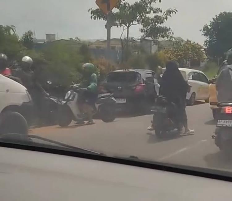 Kecelakaan Beruntun Terjadi di Batuaji, Pengendara Diimbau Waspada