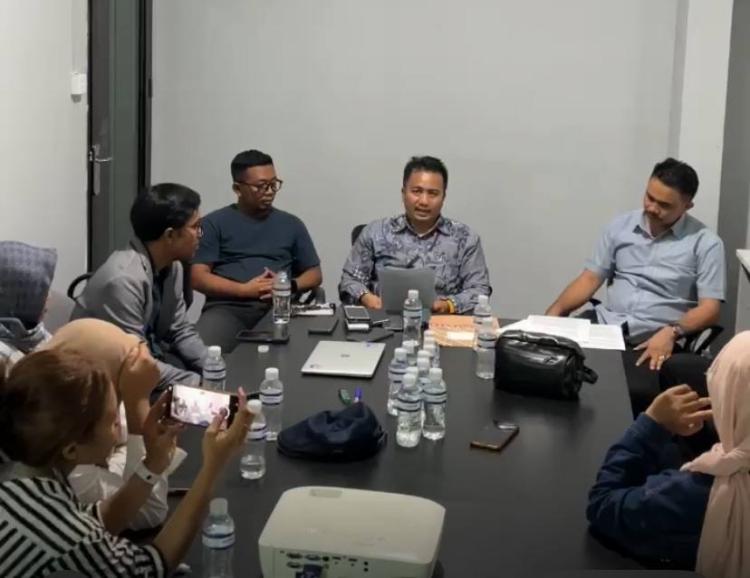 Suwanda alias A Kau Hollywood Muncul, Somasi Batamnews.co.id Jadi Sorotan
